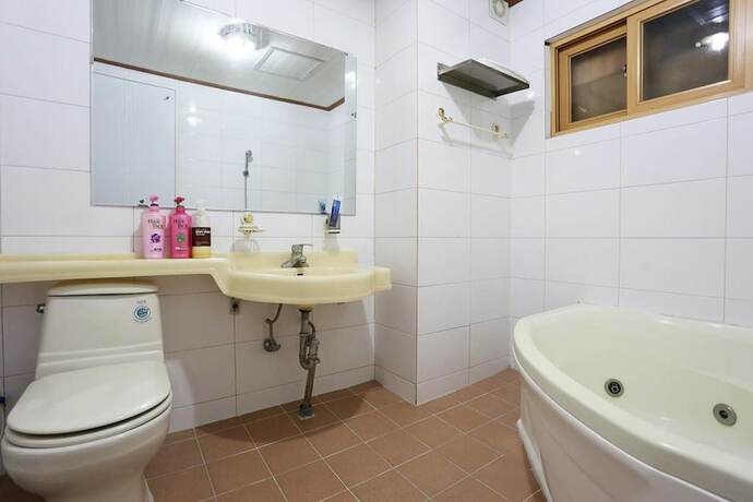 Imagen general del Hotel Boryeong Gyeongdong Motel. Foto 2