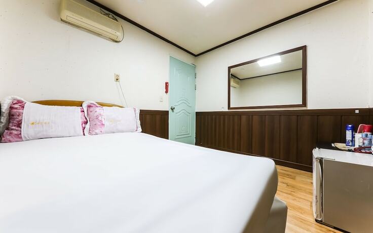 Imagen de la habitación del Hotel Boryeong Hayan Motel. Foto 17