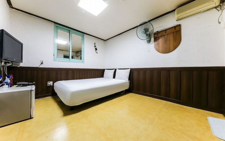 Imagen de la habitación del Hotel Boryeong Hayan Motel. Foto 19