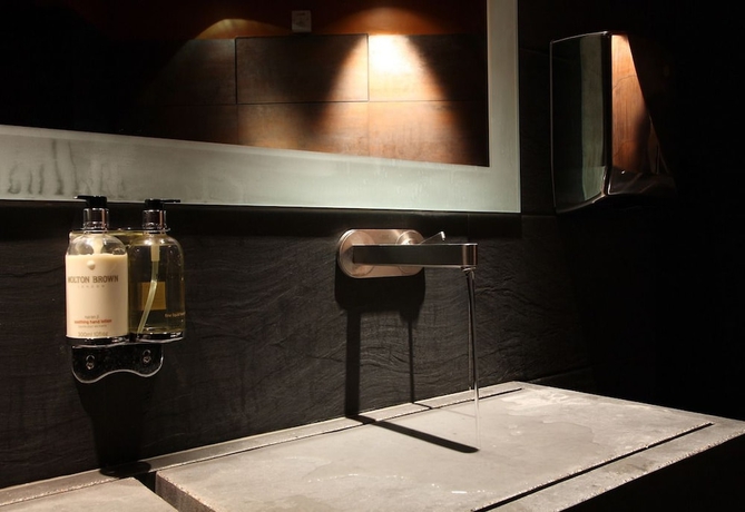 Imagen de los interiores del Hotel Bosco. Foto 18