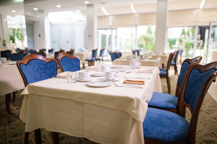 Imagen del bar/restaurante del Hotel Bosnia. Foto 2