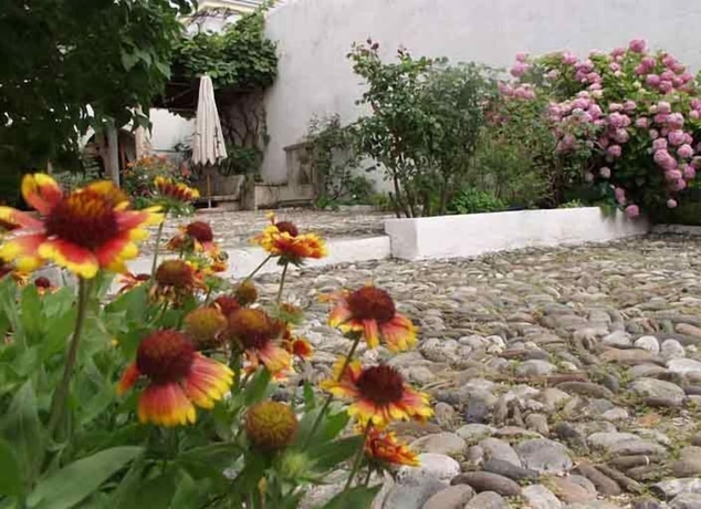 Imagen de los exteriores del Hotel Bosnian National Monument Muslibegovic House. Foto 12