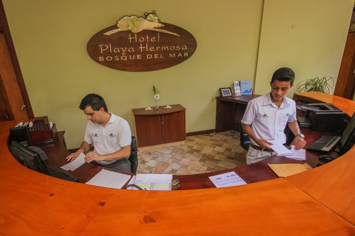 Imagen de los interiores del Hotel Bosque Del Mar, Playa Hermosa. Foto 18