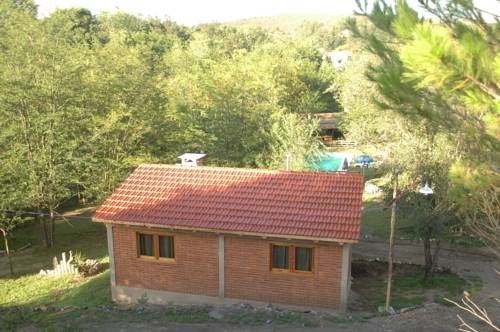 Imagen de la habitación del Hotel Bosque Encantado Caba&ntilde;as. Foto 17