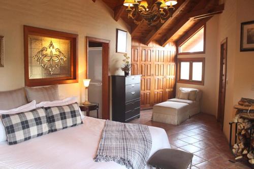 Imagen general del Hotel Bosque Escondido. Foto 4