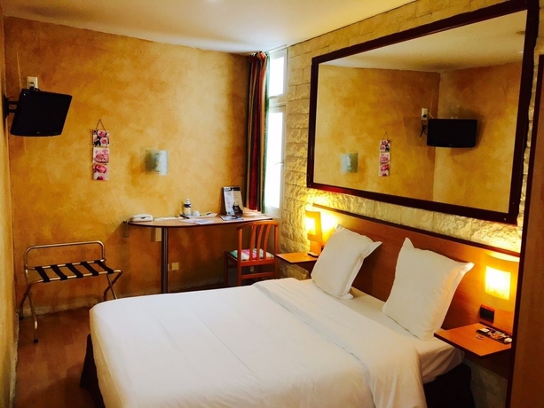 Imagen de la habitación del Hotel Bosquet Pau Centre. Foto 7