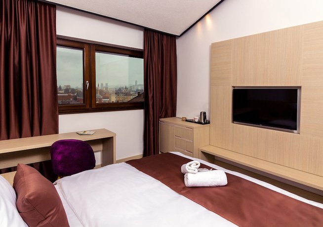 Imagen de la habitación del Hotel Boss, Sarajevo. Foto 8