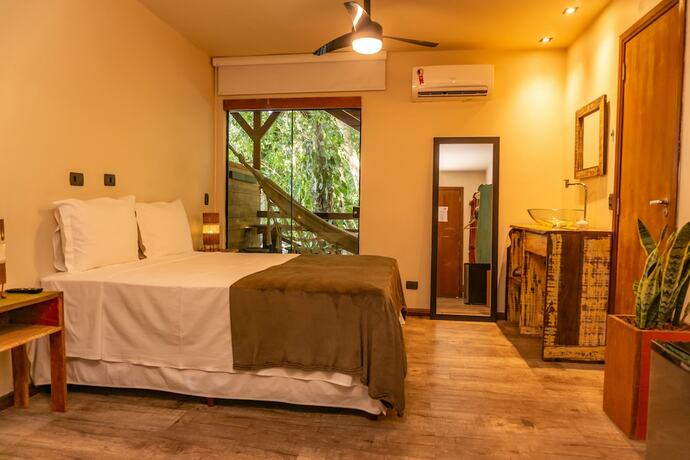 Imagen general del Hotel Bossa Beach House. Foto 8