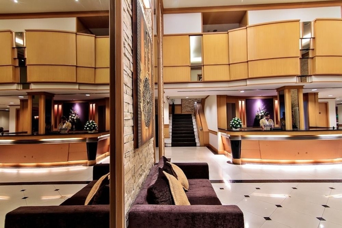 Imagen de los interiores del Hotel Bossotel Bangkok. Foto 13