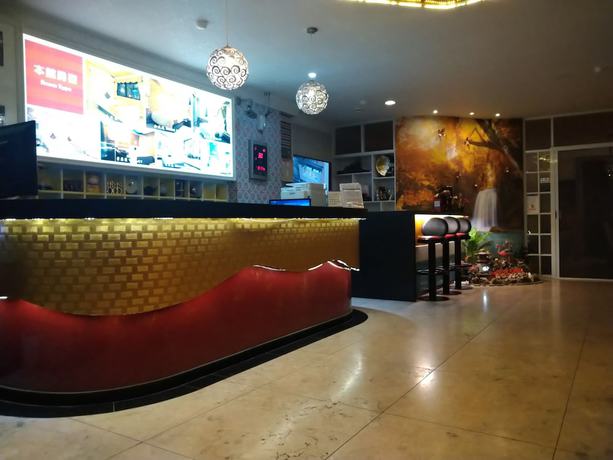 Imagen general del Hotel Boston, Chiayi City. Foto 1