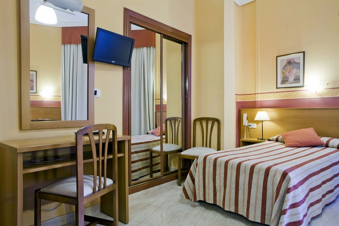 Imagen de la habitación del Hotel Boston, Córdoba. Foto 3