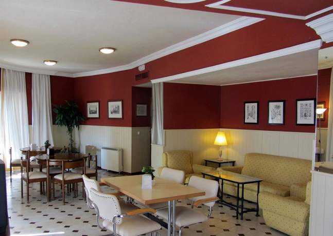 Imagen de los interiores del Hotel Boston, Córdoba. Foto 16