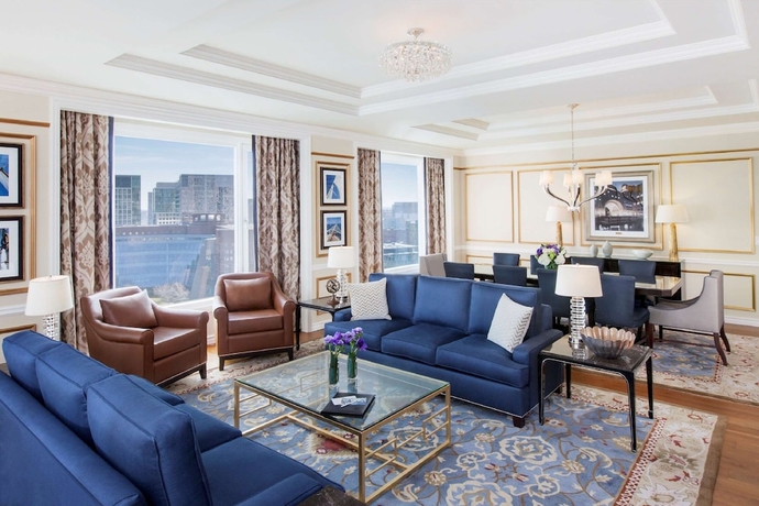Imagen de la habitación del Hotel Boston Harbor. Foto 3