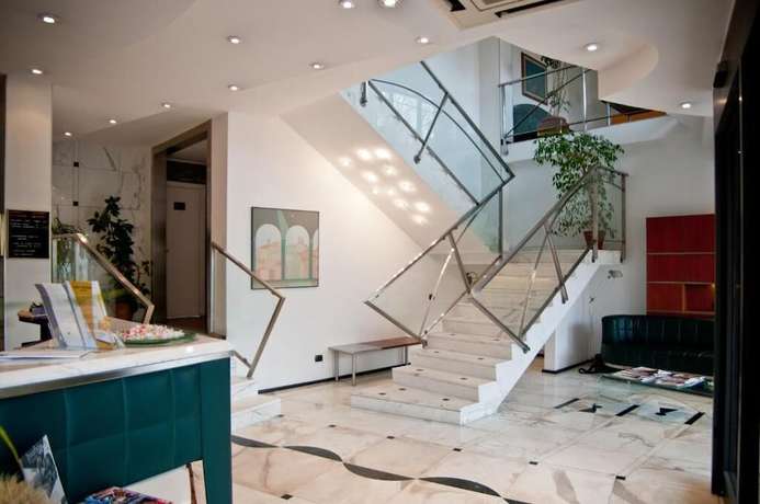 Imagen de los interiores del Hotel Boston, Livorno. Foto 17