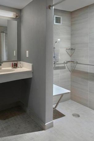 Imagen de la habitación del Hotel Boston Marriott Burlington. Foto 18