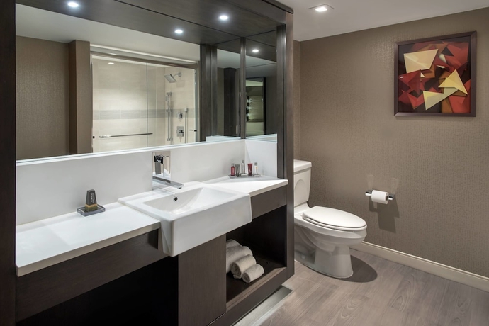 Imagen de la habitación del Hotel Boston Marriott Cambridge. Foto 10