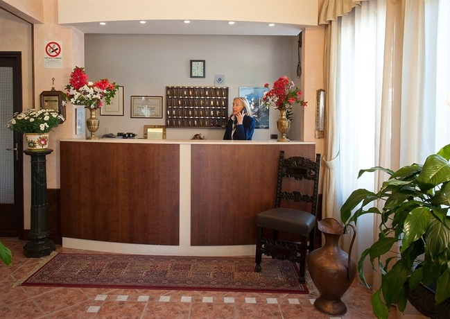 Imagen de los interiores del Hotel Boston, Stresa. Foto 5