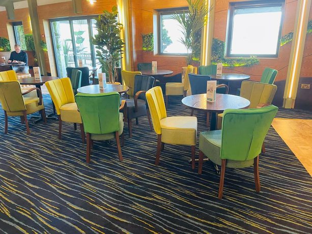 Imagen del bar/restaurante del Hotel Boston West. Foto 10