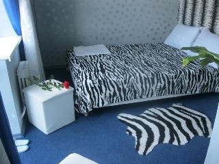 Imagen de la piscina del Hotel Botanic Parc Hotel. Foto 9