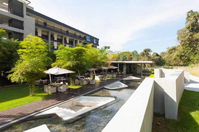 Imagen del bar/restaurante del Hotel Botanica Khao Yai. Foto 6