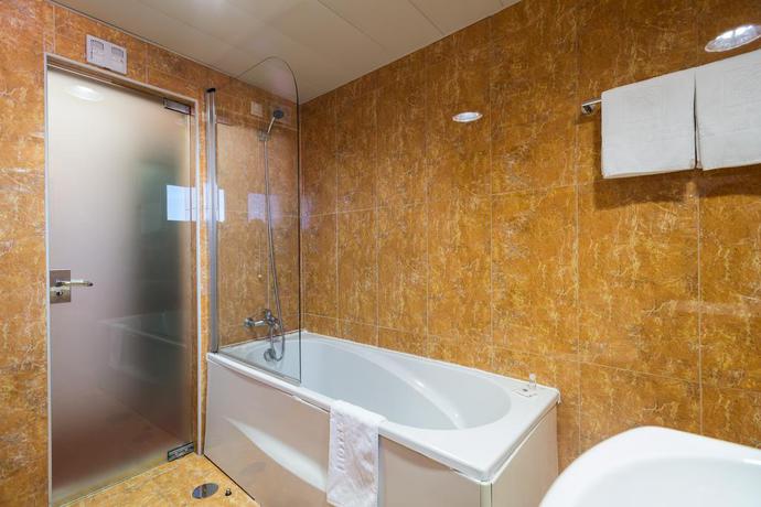 Imagen de la habitación del Hotel Botanico. Foto 6