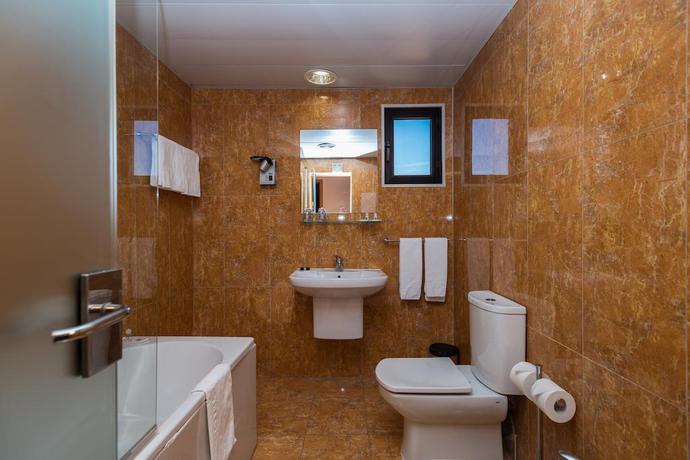 Imagen de la habitación del Hotel Botanico. Foto 12