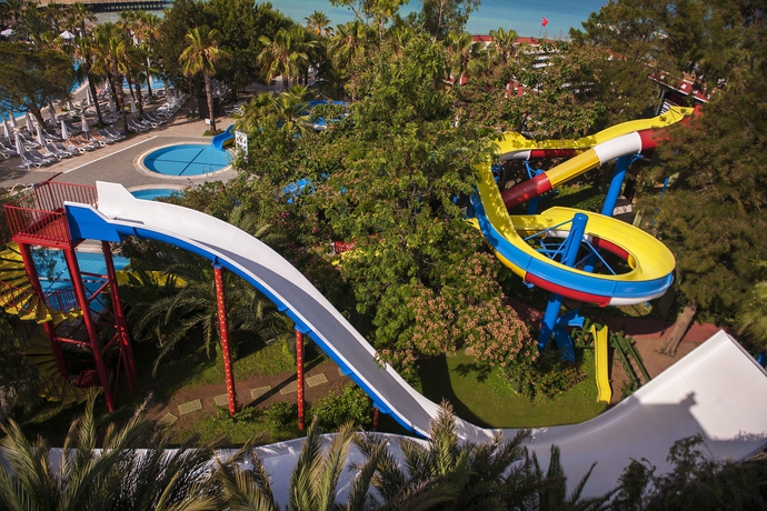 Imagen de la piscina del Hotel Botanik Platinum - All Inclusive. Foto 14