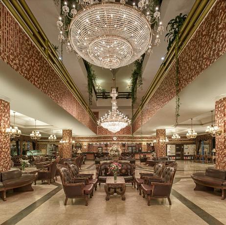 Imagen de los interiores del Hotel Botanik & Resort. Foto 17