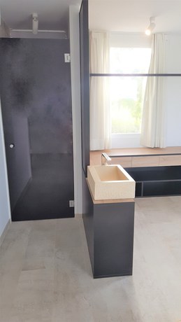 Imagen de la habitación del Hotel Botaniq Boutique. Foto 11