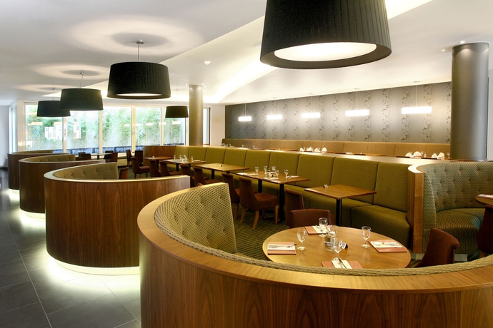 Imagen del bar/restaurante del Hotel Botanique Hotel Prague. Foto 4