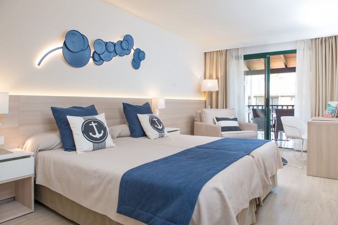 Imagen de la habitación del Hotel Botel Alcudiamar. Foto 4