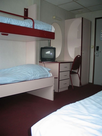 Imagen de la habitación del Hotel Botel. Foto 7