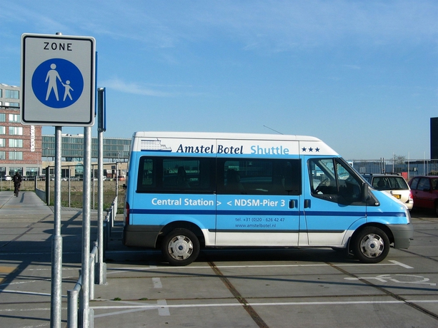 Imagen general del Hotel Botel. Foto 3