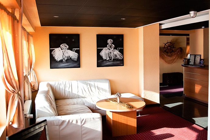 Imagen general del Hotel Botel Gracia. Foto 2