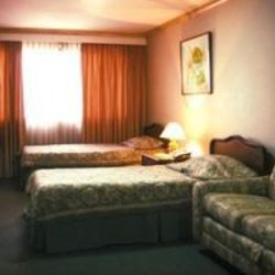 Imagen de la habitación del Hotel Botero. Foto 5