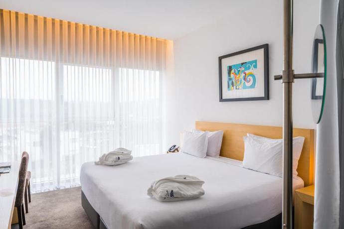 Imagen de la habitación del Hotel Boticas Art and Spa. Foto 6