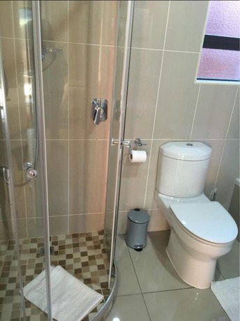 Imagen de la habitación del Hotel Botleng Guest House. Foto 8