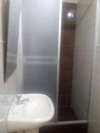 Imagen de la habitación del Hotel Boton de Oro. Foto 7