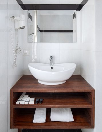 Imagen de la habitación del Hotel Botum Palace. Foto 9