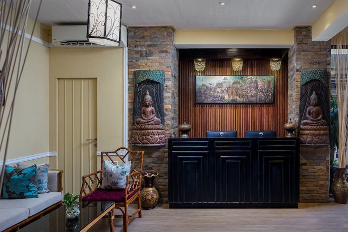 Imagen de los interiores del Hotel Botum Palace. Foto 19