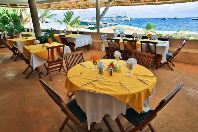 Imagen del bar/restaurante del Hotel Bougainvilla. Foto 4