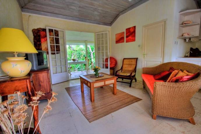 Imagen de la habitación del Hotel Bougainvilla. Foto 14