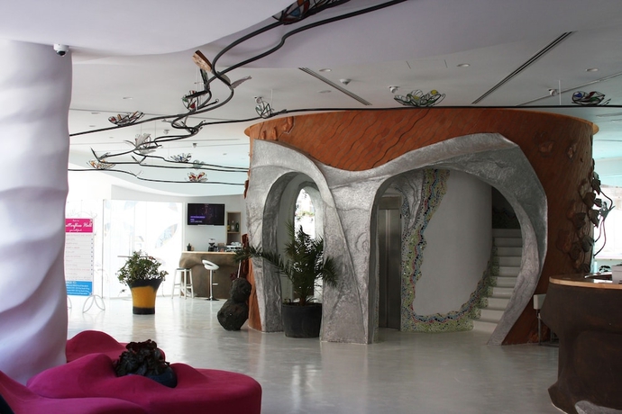 Imagen de los interiores del Hotel Bougainville Bay. Foto 12