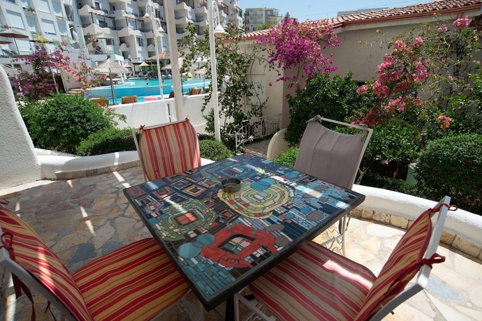 Imagen de la habitación del Hotel Bougainville Bay Serviced Apartments. Foto 9