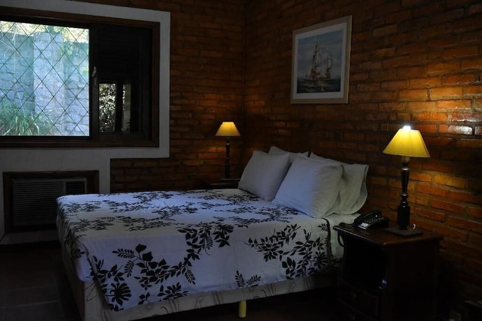 Imagen de la habitación del Hotel Bougainville, Penedo. Foto 2