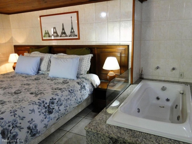 Imagen de la habitación del Hotel Bougainville, Penedo. Foto 16