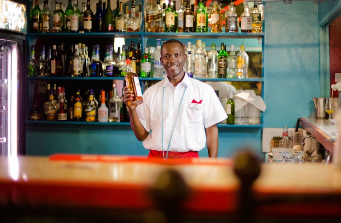 Imagen del bar/restaurante del Hotel Bougainvillea Barbados. Foto 1