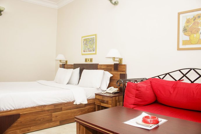 Imagen de la habitación del Hotel Bougainvillea. Foto 14