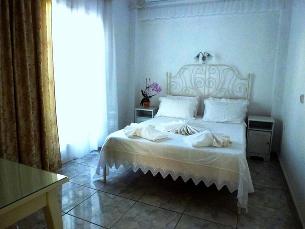 Imagen de la habitación del Hotel Bougainvillea Suites. Foto 14