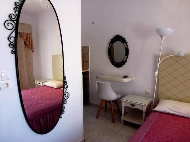 Imagen de la habitación del Hotel Bougainvillea Suites. Foto 16